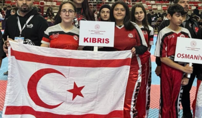 Eskişehir’de düzenlenen Okullar Arası Kick-Boks Turnuvası’nda KKTC’yi temsil eden sporcular Türkiye üçüncüsü oldu