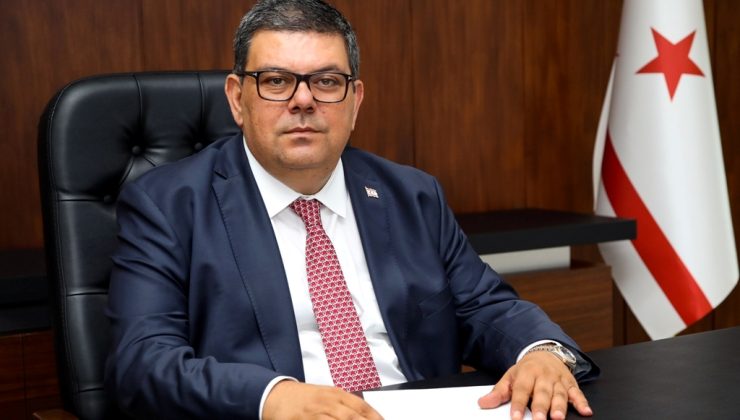 Maliye Bakanı Özdemir Berova: Çocuklarımız, umudumuz ve geleceğimizdir.