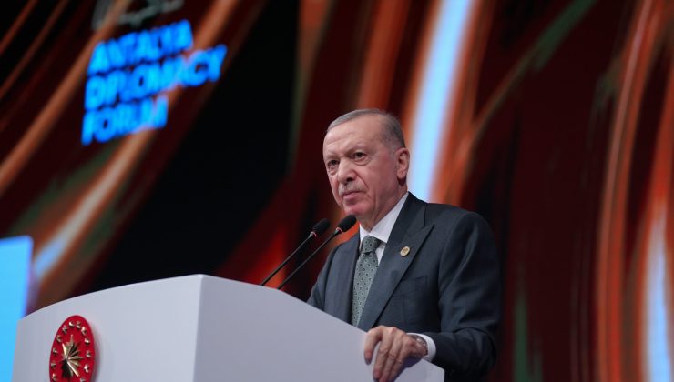TC Cumhurbaşkanı Erdoğan:Kıbrıs Türkü’nün egemen eşitliğinin tescili çabamızı sabırla sürdüreceğiz