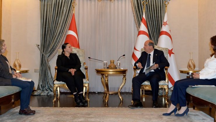 Tatar, Kıbrıs Türk Fizyoterapistleri Derneği heyetini kabul etti