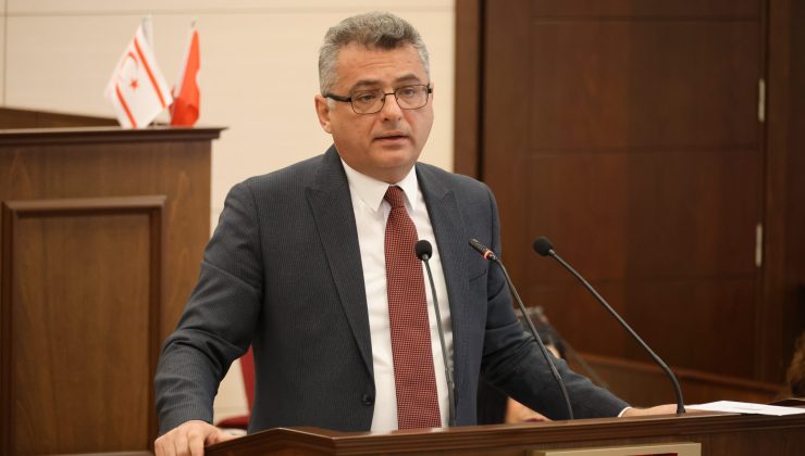Erhürman: “Kıbrıs Türk halkının iradesini, Kıbrıs Türk halkıyla birlikte temsil edecek ve koruyacağız”