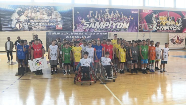 23 Nisan Ulusal Egemenlik ve Çocuk Bayramı etkinlikleri kapsamında organize edilen Basketbol Şenliği yapıldı