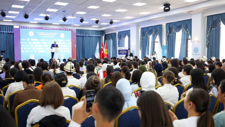 Kırgızistan’da “Türk Dünyasının Geleceği ve Yükselen Yıldızı Gençlik” konferansı düzenlendi