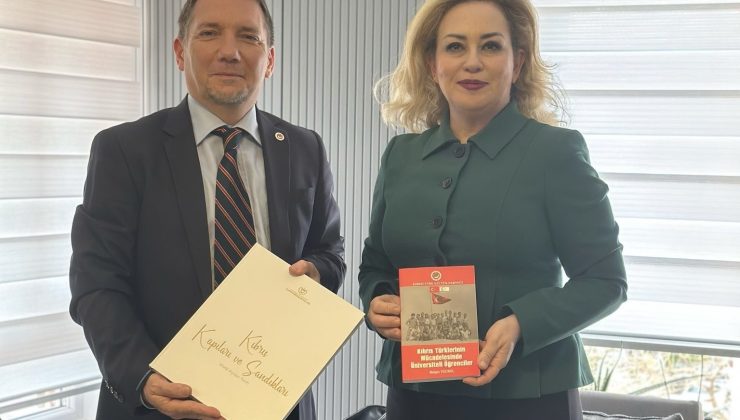 Sibel Tatar, Kıbrıs Türk Kültür Derneği’ni ziyaret etti