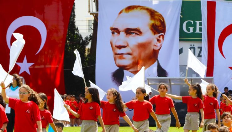 23 Nisan Ulusal Egemenlik ve Çocuk Bayramı kutlamaları devam ediyor