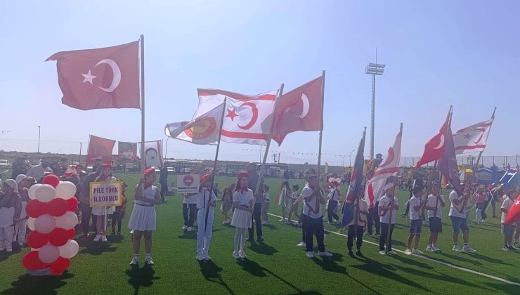 Güvercinlik’te bölge okullarının katılımıyla çocuk şenliği yapıldı