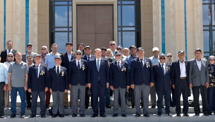 Cumhurbaşkanı Tatar Türkiye Muharip Gaziler Derneği Balıkesir Şubesi heyetini kabul etti
