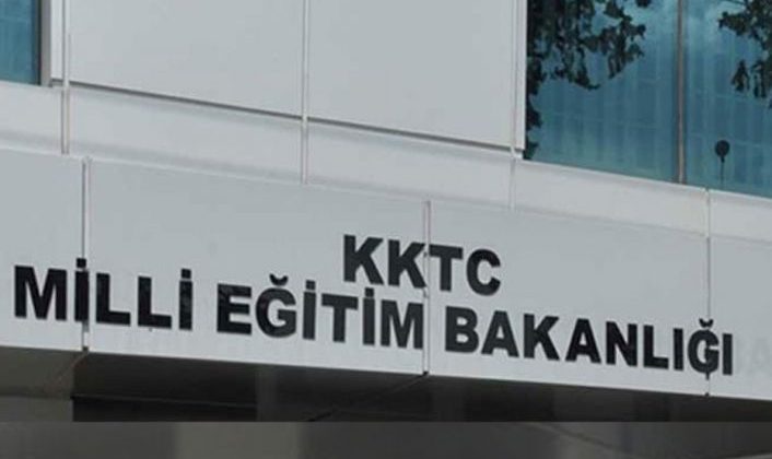 Milli Eğitim Bakanlığı: “Öğretmenlere yönelik tehdit ya da zorlayıcı herhangi bir tutum kesinlikle söz konusu değildir”