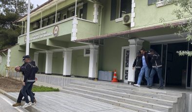Uşak’ta KKTC için sahte belge düzenleyen 2 şüpheli tutuklandı