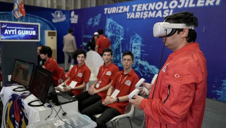 Kıbrıslı öğrencilerin sanal gerçeklik projesi, Bellapais Manastırı’nı TEKNOFEST ziyaretçileriyle buluşturuyor