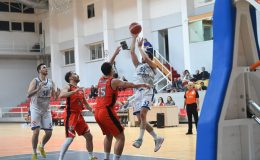 Akdeniz’den 48 sayı fark