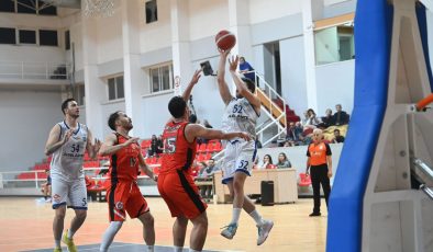 Akdeniz’den 48 sayı fark