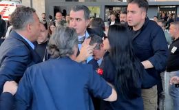 Özgür Özel’e yumruklu saldırı;  İstanbul Cumhuriyet Başsavcılığı: Soruşturma başlatıldı