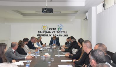 Çalışma ve Sosyal Güvenlik Bakanlığı ile imar izni veren belediyeler arasında iş sağlığı ve güvenliği toplantısı düzenlendi