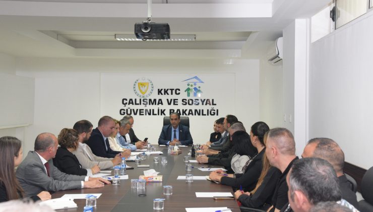 Çalışma ve Sosyal Güvenlik Bakanlığı ile imar izni veren belediyeler arasında iş sağlığı ve güvenliği toplantısı düzenlendi