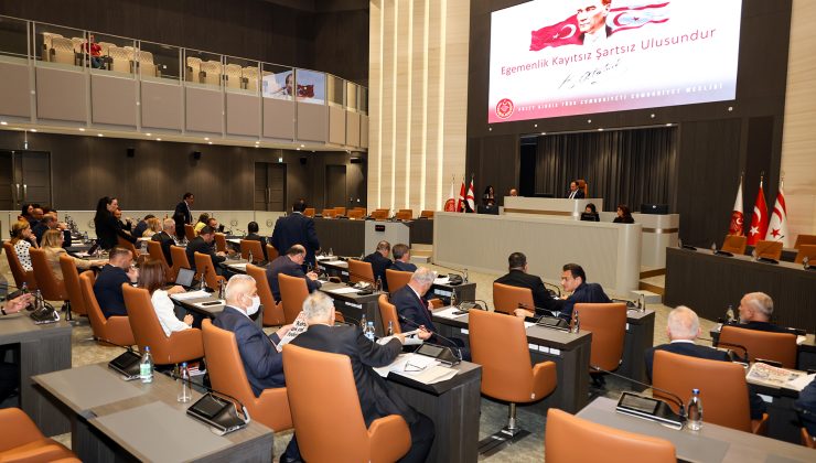 Meclis çalışmaları devam ediyor