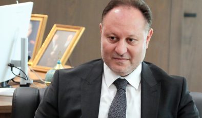Ziya Öztürkler:PKK’nın kendini feshetme ve silah bırakma kararını memnuniyetle karşılamaktayım