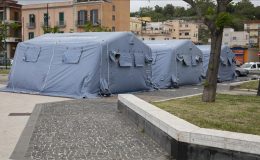 Campi Flegrei bölgesinde üst üste depremler: Napoli kentinde halkta endişeye neden oldu