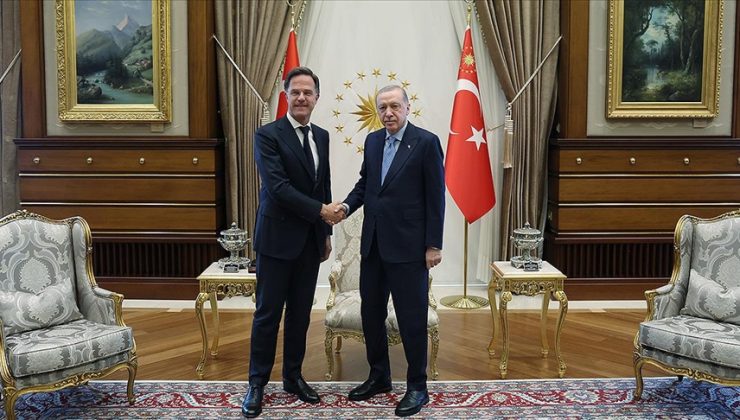 Erdoğan, Rutte ile bir araya geldi