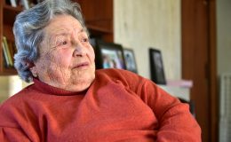 Milletvekili ve üretici kimliğiyle Kıbrıslı Türk tarihine geçen 90 yaşındaki Ayla Halit TAK’a konuştu: “Her zorluğun üstesinden evlatlarım için geldim”