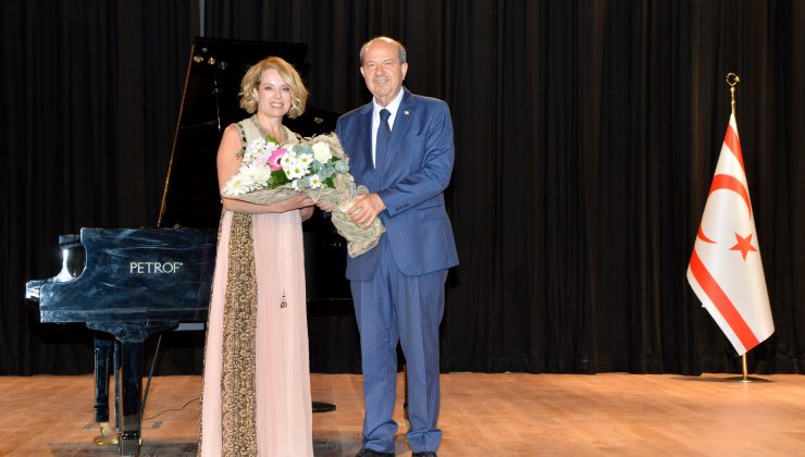 Rüya Taner Cumhurbaşkanlığı Yerleşkesinde resital verdi