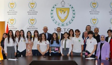 Ortaokul ve Liseler Arası V. Kısa Öykü Yarışması ödülleri sahiplerini buldu