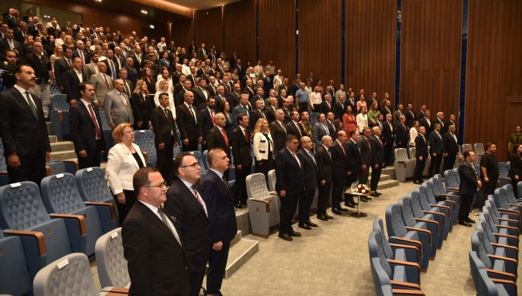 “Türkiye ve Dünya Ekonomisindeki Gelişmeler ve Gelecek Vizyonu” konferansı düzenlendi