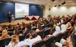 Tatar UKÜ’de düzenlenen 14 Mayıs Dünya Eczacılık Günü Kutlamaları ve Ödül Töreni’ne katıldı