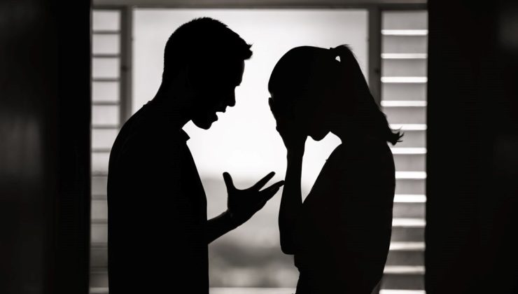 İlişkilerde manipülatörlerin kullandığı 7 psikolojik taktik: Nasıl anlaşılır?