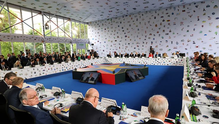 Erdoğan: Schengen gibi vize uygulamalarının gözden geçirilmesi şart