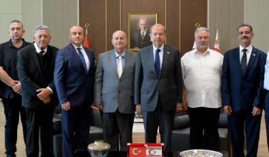 Cumhurbaşkanı Ersin Tatar, Milli Mücadele Vakfı heyetini kabul etti