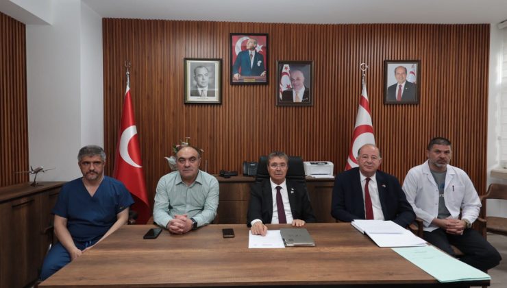 Üstel, TEKNOFEST’te yaralanan vatandaşların sağlık durumu hakkında bilgi aldı