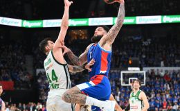 Efes seriyi eşitledi