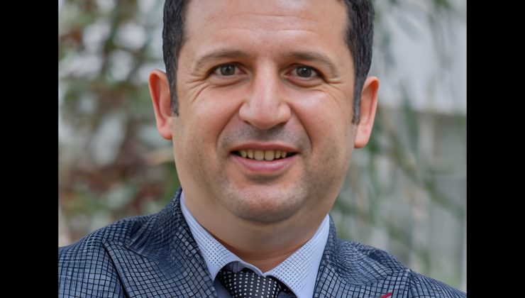 DAÜ Fizik ve Kimya Bölümleri Başkanı Prof. Dr. İzzet Sakallı’ya Kanada’dan üçüncü kez “Üstün Hakem” ödülü