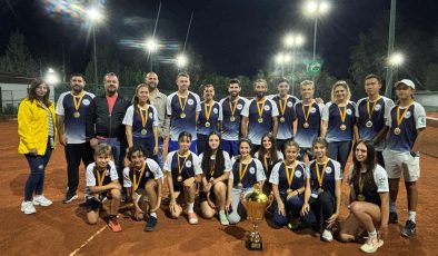 Tenis’te şampiyon GMBTK