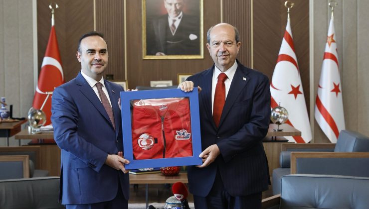 Cumhurbaşkanı Tatar, TC Sanayi ve Teknoloji Bakanı Mehmet Fatih Kacır’ı kabul etti
