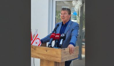 Üstel: Muhtarların özlük haklarını daha da iyileştireceğiz