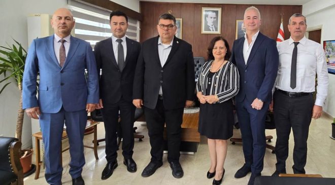Maliye Bakanı Berova, Avustralya’dan gelen yatırımcıları kabul etti