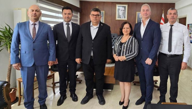 Maliye Bakanı Berova, Avustralya’dan gelen yatırımcıları kabul etti