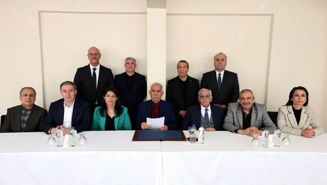 Terör örgütü PKK, Öcalan’ın yaptığı çağrı üzerine kongresini topladı