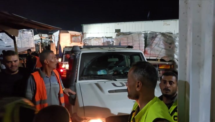 Gazze’deki hükümet: 81 günlük ablukanın ardından ilk yardım tırları Gazze’ye girdi