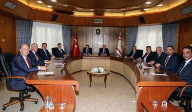 Cumhurbaşkanı Tatar toplantı sonrası açıklama yaptı