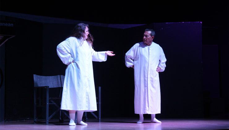 “Böyle Gelmiş Böyle Geçer” DAÜ’de sahnelendi