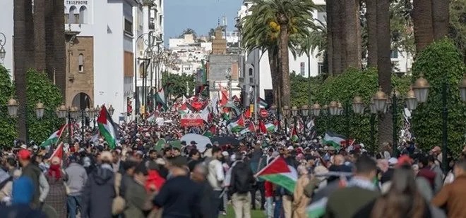 Fas’ta binlerce kişi, İsrail’in Gazze’deki soykırımının durdurulmasını talep etti