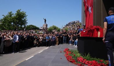 Zeyrek bugün son yolculuğuna uğurlandı