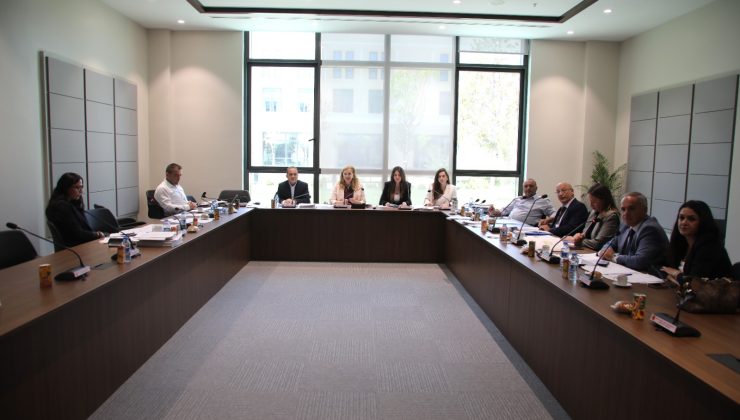 Meclis Maliye Komitesi gündemindeki yasa tasarıları ve yasa gücünde kararnameyi görüştü