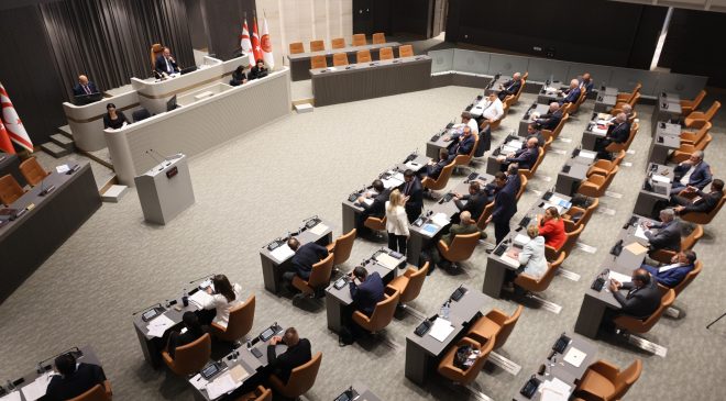 Meclis Genel Kurulu güncel konuşmalarla sürüyor