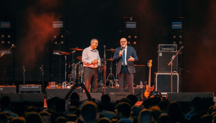 25. Uluslararası Mağusa Kültür Sanat Festivali “Adamlar” konseriyle başladı