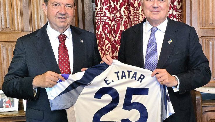 Cumhurbaşkanı Tatar, milletvekili Sir Iain Duncan Smith ile görüştü