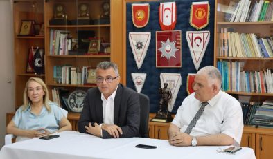 CTP Genel Başkanı Erhürman, Emekli Polisler Derneği’ni ziyaret etti